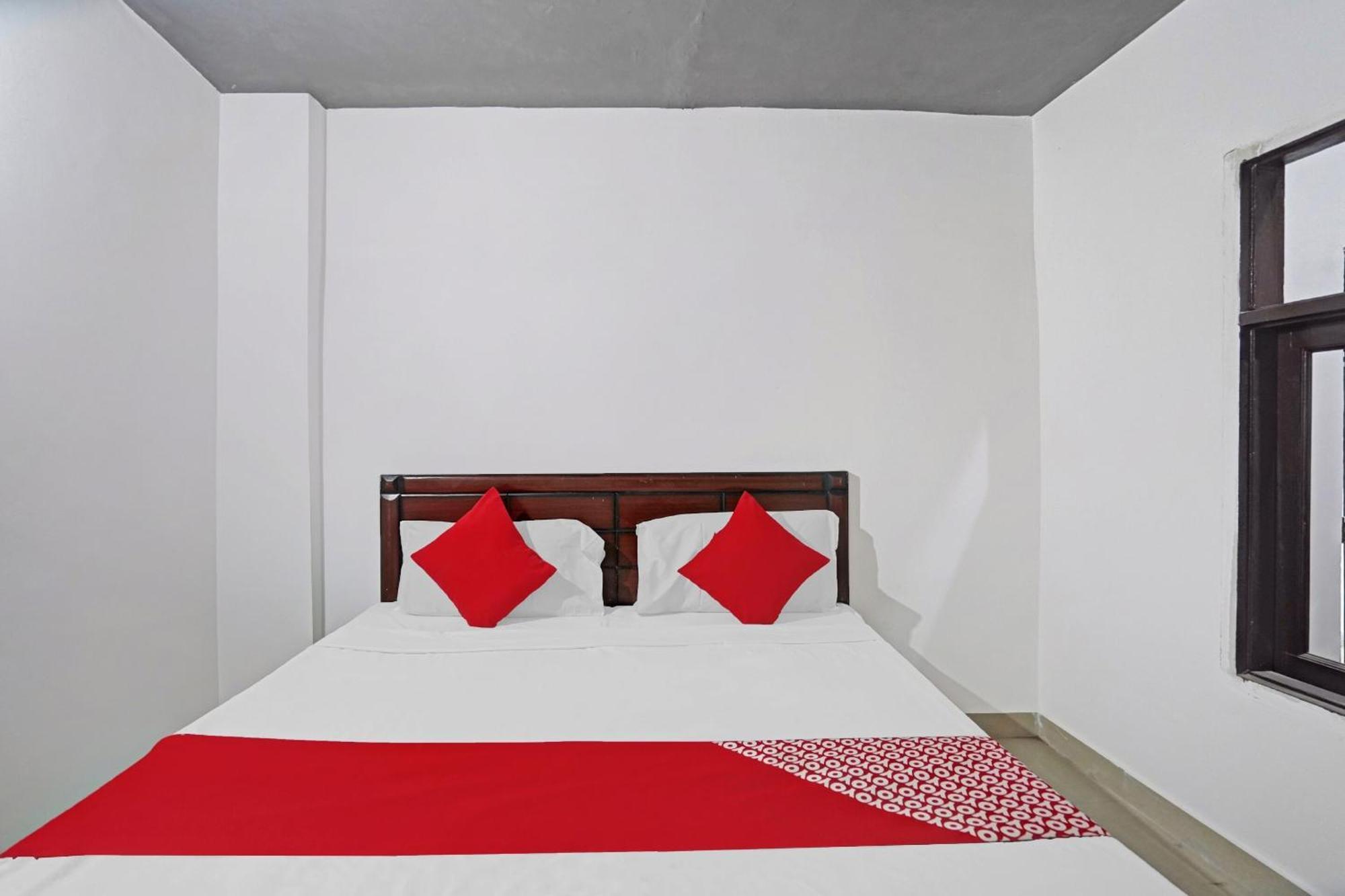 Hotel O Sunrise Near Select Citywalk Mall