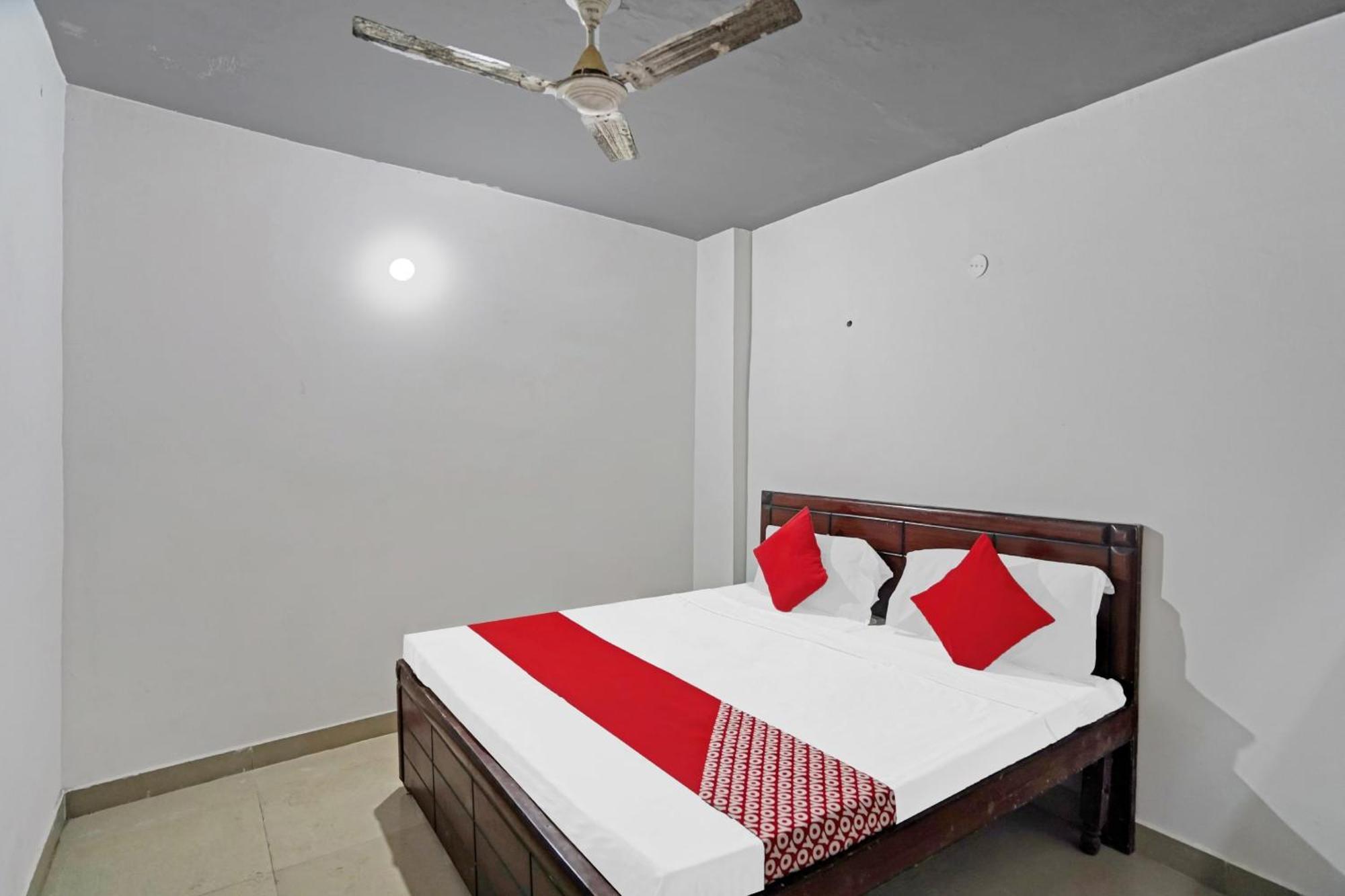 O Sunrise Near Select Citywalk Mall Hotel 3*
